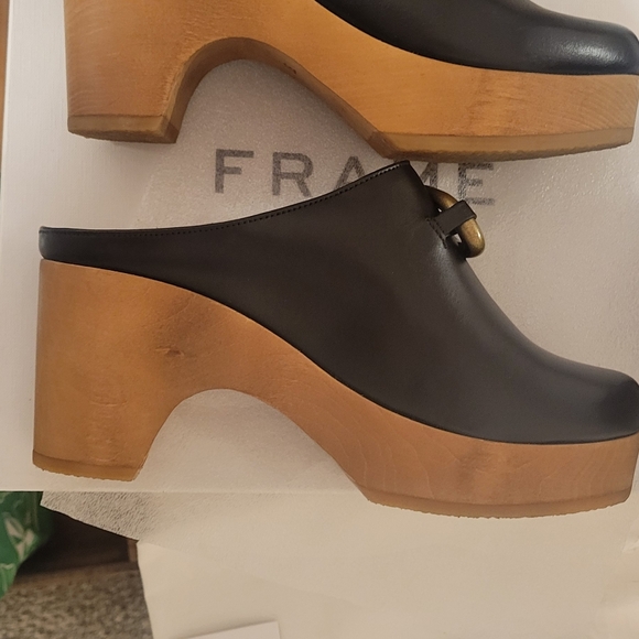 FRAME Clogs - Picture 9 of 11